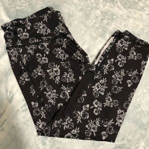 Old Navy Active Workout Capris - size large
